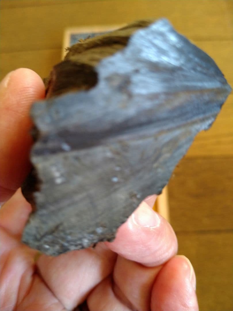 香木.伽羅.沈香.六国五味. 36.31g 木箱入り