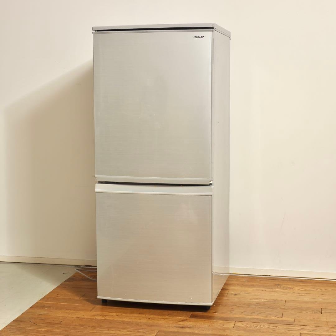 東京都杉並区SHARP 冷蔵庫　2017年製 137L